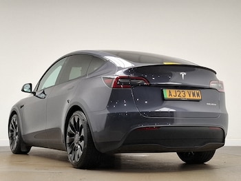 Used Tesla Model Y 2023 for sale - 76540491: Photo