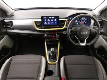 Used Kia Stonic 2023 for sale - 78164437: Photo