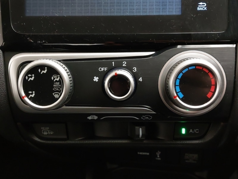 Used Honda Jazz 2018 for sale - 76493119: Photo 16