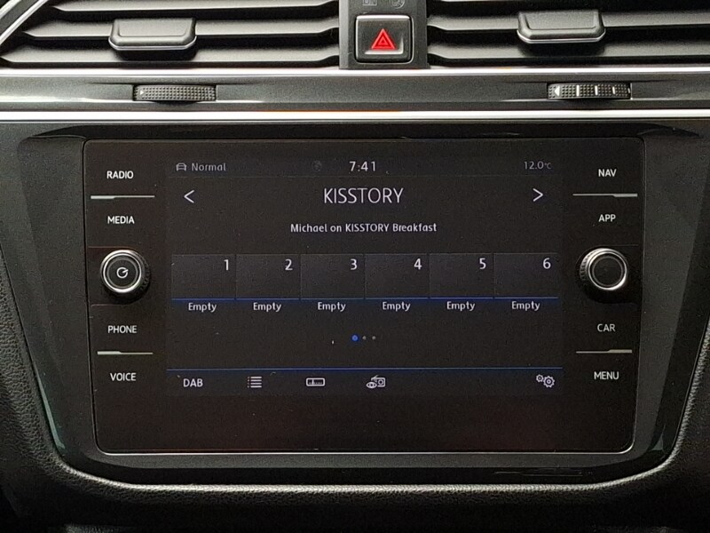 Used Volkswagen Tiguan 2018 for sale - 77818416: Photo 10