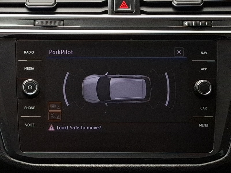 Used Volkswagen Tiguan 2018 for sale - 77818416: Photo 11