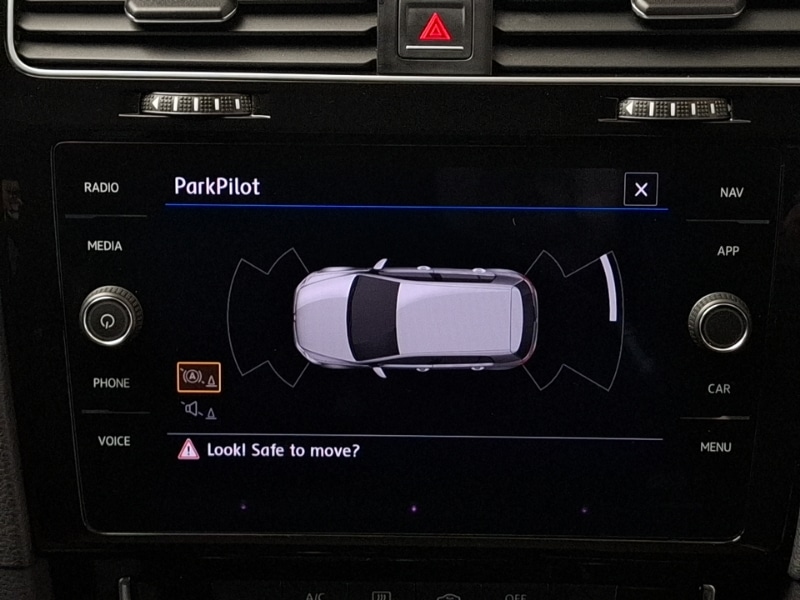 Used Volkswagen Golf 2018 for sale - 77405127: Photo 11