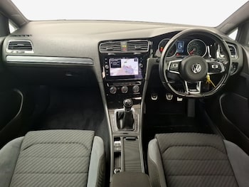 Used Volkswagen Golf 2018 for sale - 77405127: Photo