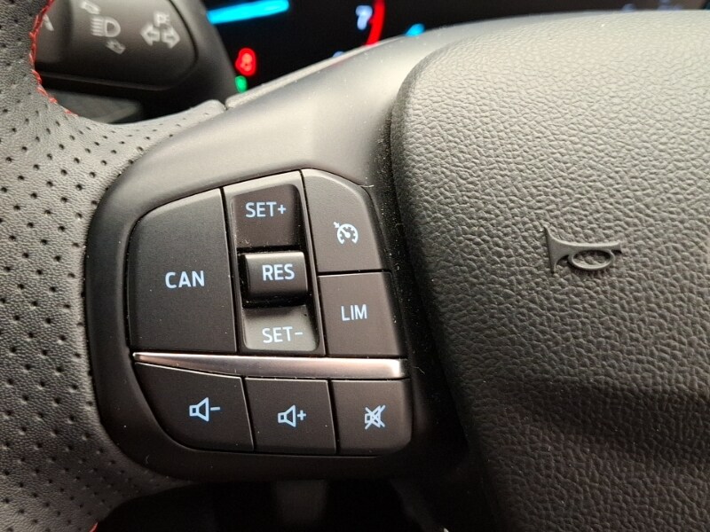 Used Ford Focus 2023 for sale - 77352882: Photo 18