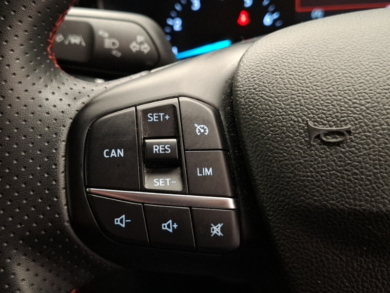 Used Ford Focus 2023 for sale - 76150506: Photo 17