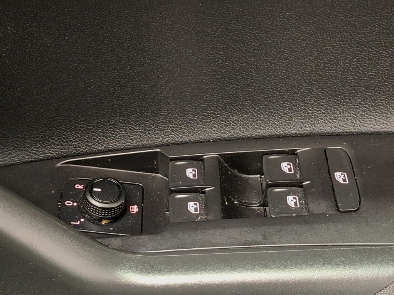 Used Volkswagen Polo 2019 for sale - 76970279: Photo 19