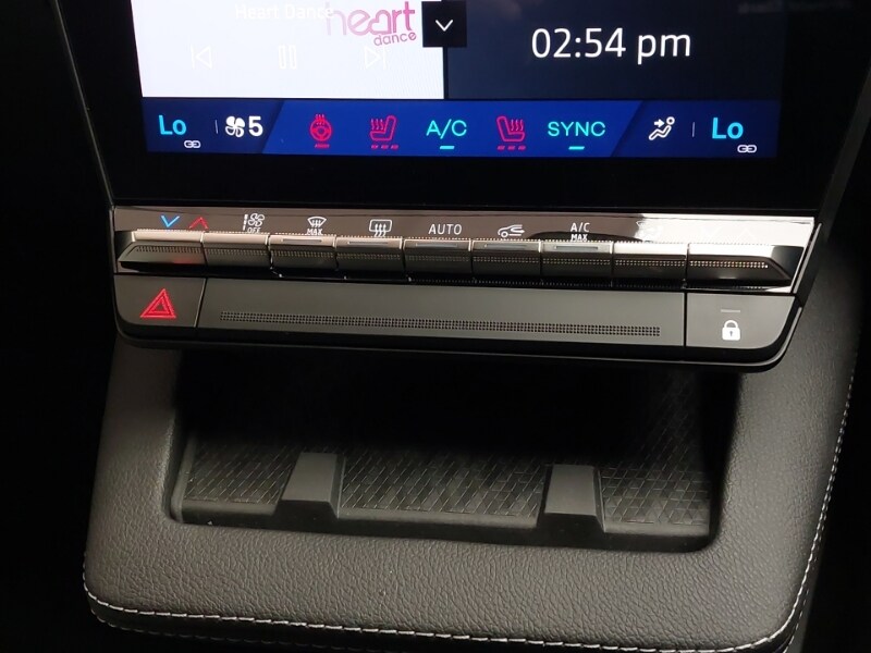 Used Renault Scenic E-Tech 2024 for sale - 76533430: Photo 17