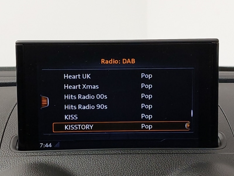 Used Audi A3 2017 for sale - 76687676: Photo 10