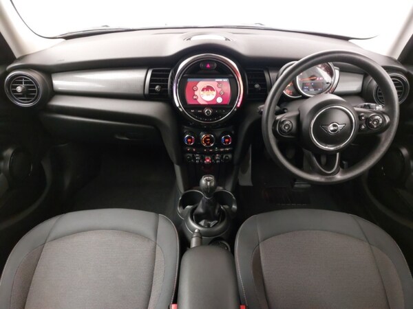 Used MINI Hatch 2019 for sale - 76238475: Photo 2