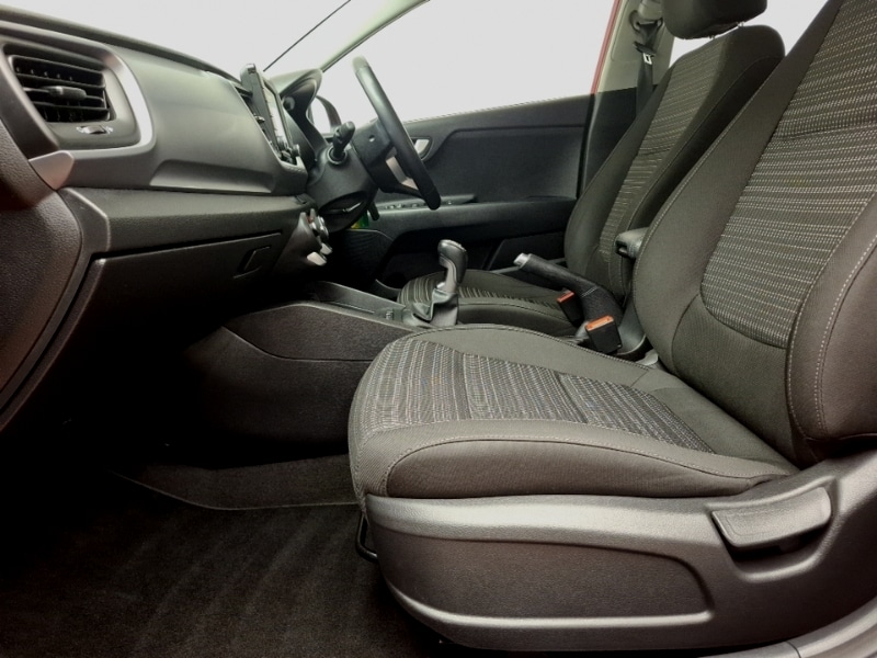 Used Kia Stonic 2019 for sale - 76418736: Photo 5