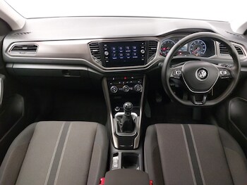 Used Volkswagen T-Roc 2019 for sale - 77214243: Photo