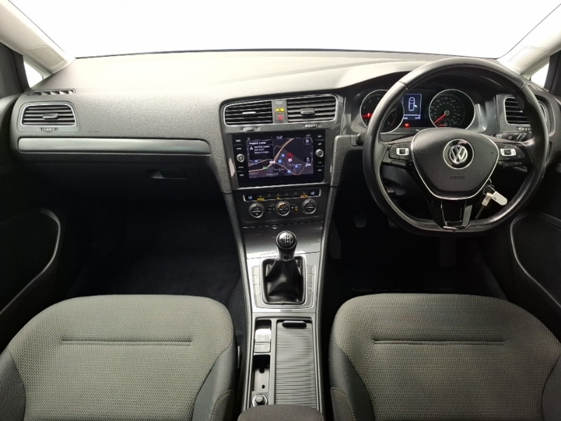 Used Volkswagen Golf 2019 for sale - 78164441: Photo 2