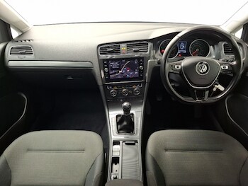 Used Volkswagen Golf 2019 for sale - 78164441: Photo