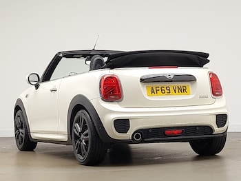 Used MINI Convertible 2019 for sale - 75562231: Photo