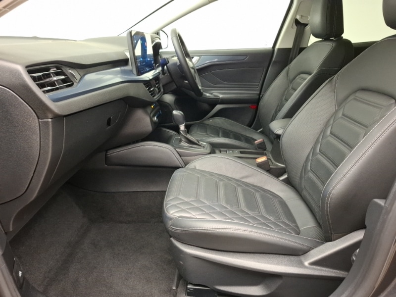 Used Ford Focus 2022 for sale - 76975152: Photo 5