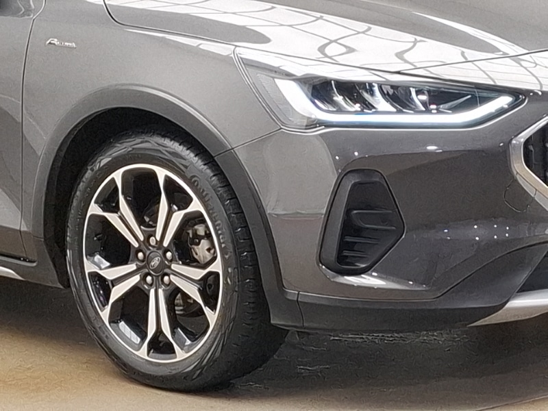 Used Ford Focus 2022 for sale - 76975152: Photo 9