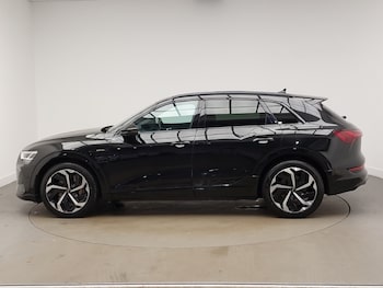 Used Audi e-tron 2021 for sale - 77716986: Photo
