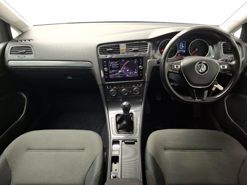 Used Volkswagen Golf 2019 for sale - 78203128: Photo 2