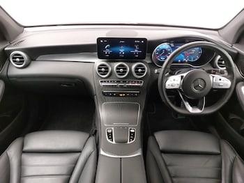 Used Mercedes-Benz GLC 2020 for sale - 76129792: Photo 2