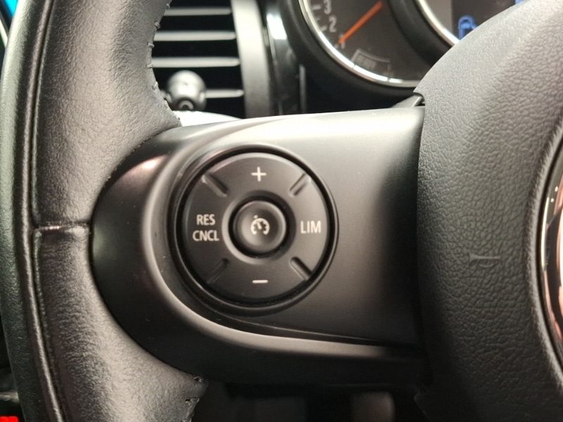 Used MINI Hatch 2018 for sale - 76987191: Photo 17