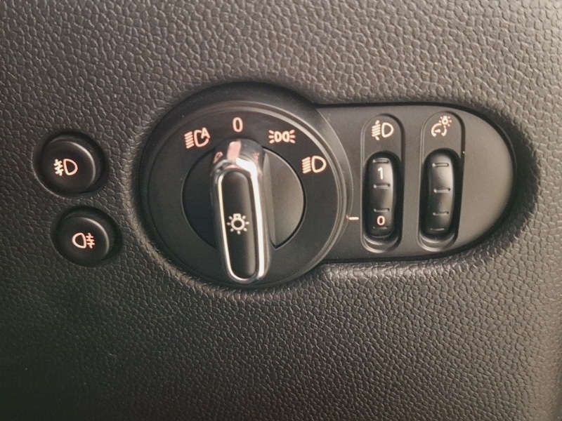 Used MINI Hatch 2018 for sale - 76987191: Photo 19