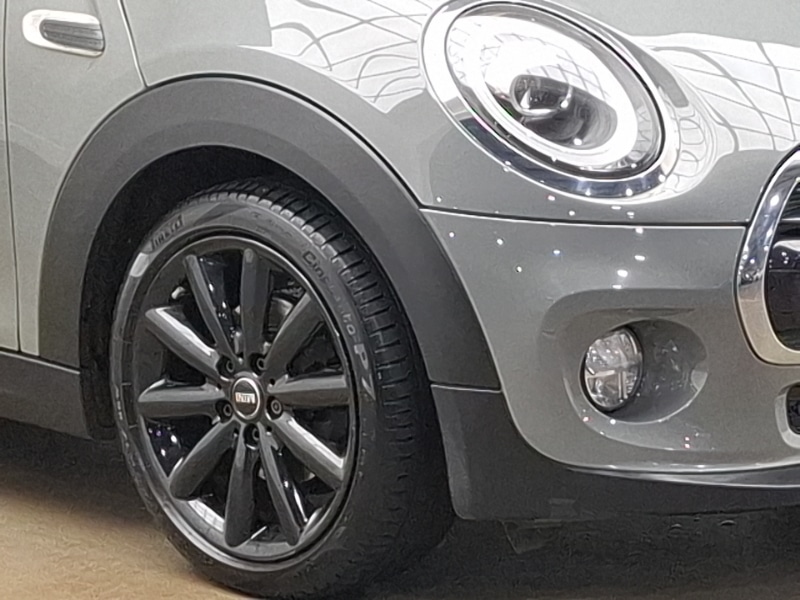 Used MINI Hatch 2018 for sale - 76987191: Photo 9