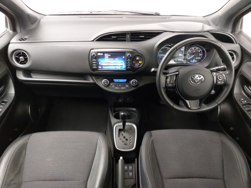 Used Toyota Yaris 2019 for sale - 77975021: Photo 2