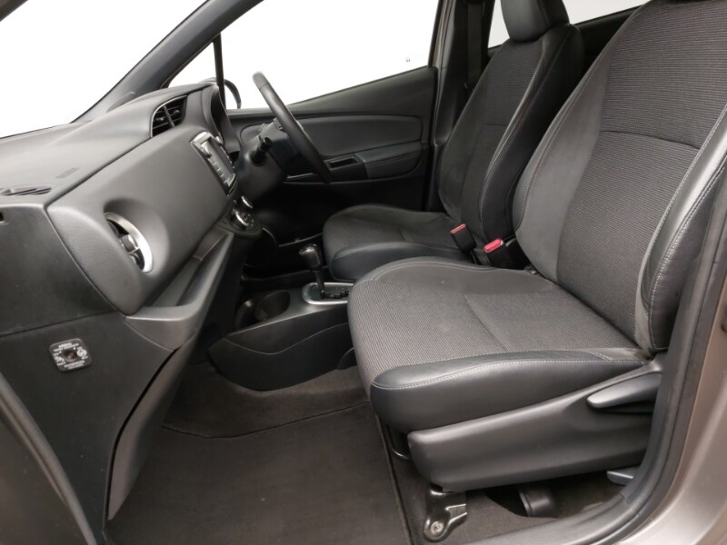 Used Toyota Yaris 2019 for sale - 77975021: Photo 5