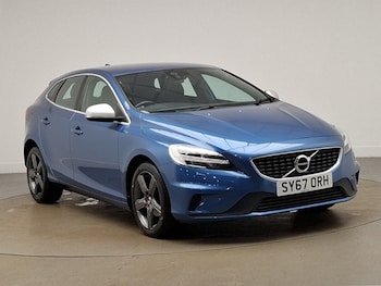 Used Volvo V40 2017 for sale - 79180198: Photo