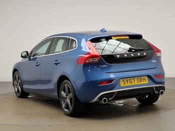 Used Volvo V40 2017 for sale - 79180198: Photo