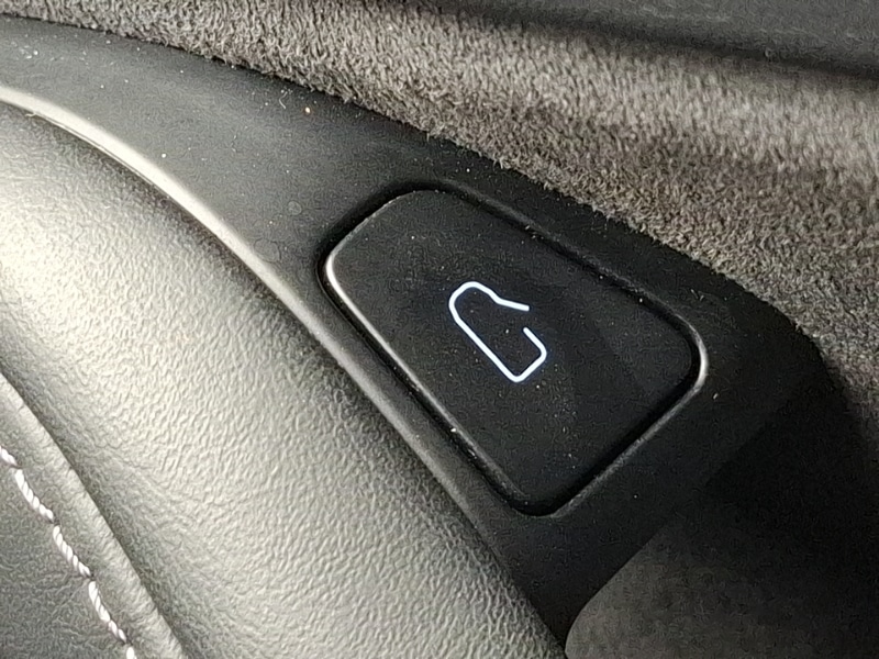 Used Tesla Model 3 2021 for sale - 77911571: Photo 18