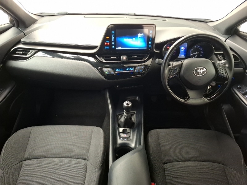 Used Toyota C-HR 2017 for sale - 77115092: Photo 2
