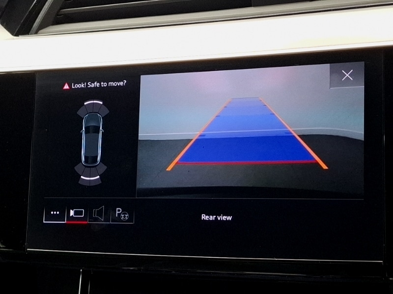 Used Audi e-tron 2022 for sale - 76864443: Photo 11