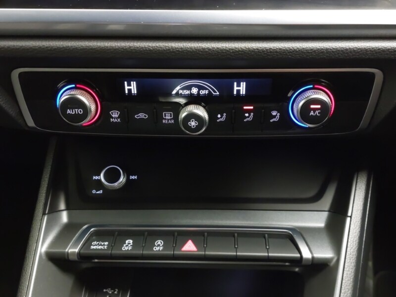 Used Audi Q3 2019 for sale - 76054579: Photo 15