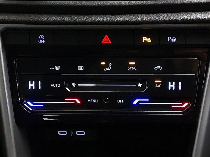 Used Volkswagen T-Roc 2023 for sale - 77495473: Photo 16