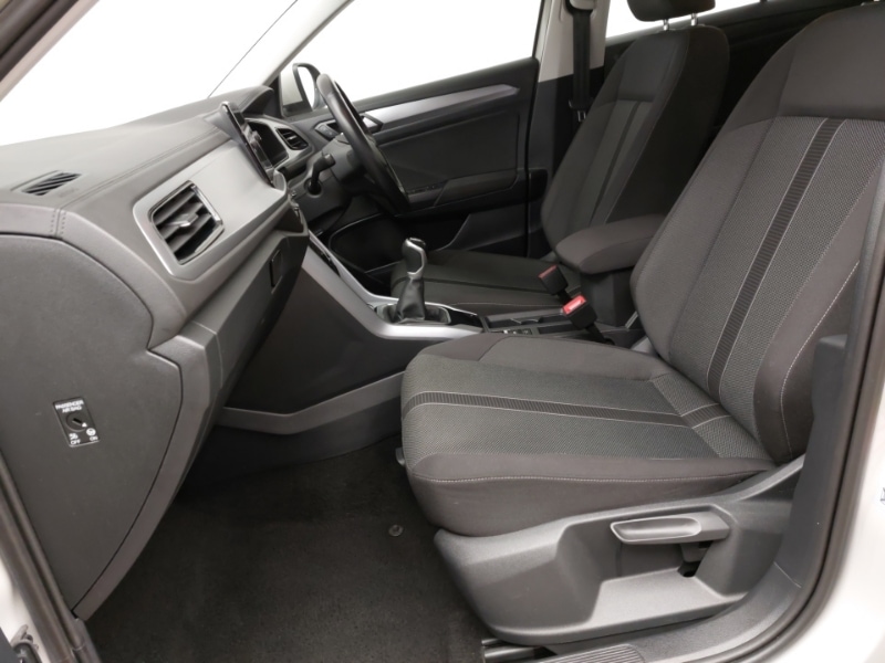 Used Volkswagen T-Roc 2023 for sale - 77495473: Photo 5