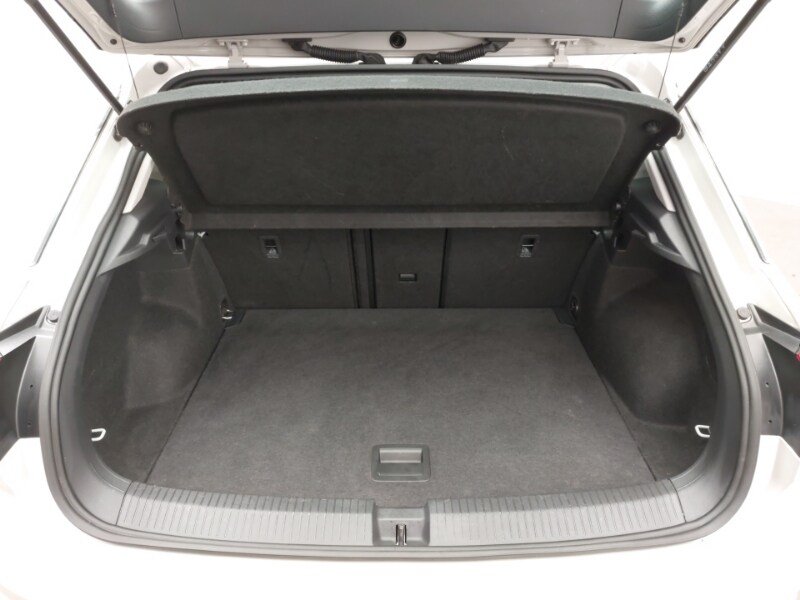 Used Volkswagen T-Roc 2023 for sale - 77495473: Photo 8