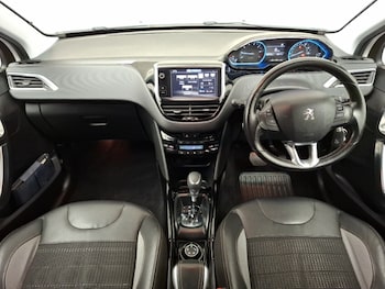 Used Peugeot 2008 2017 for sale - 78983764: Photo