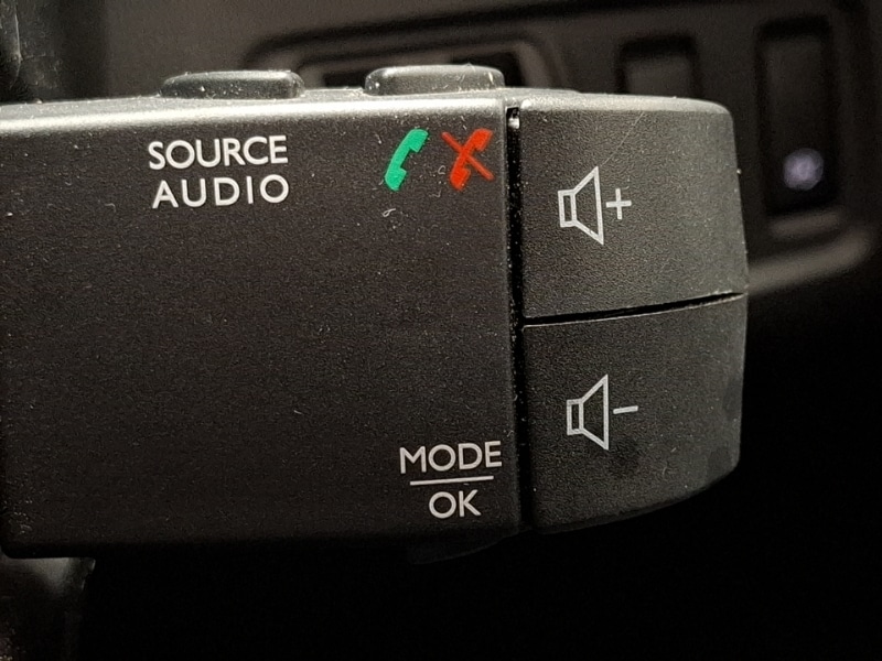 Used Renault Clio 2018 for sale - 78113655: Photo 17