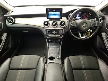 Used Mercedes-Benz GLA 2019 for sale - 78333888: Photo