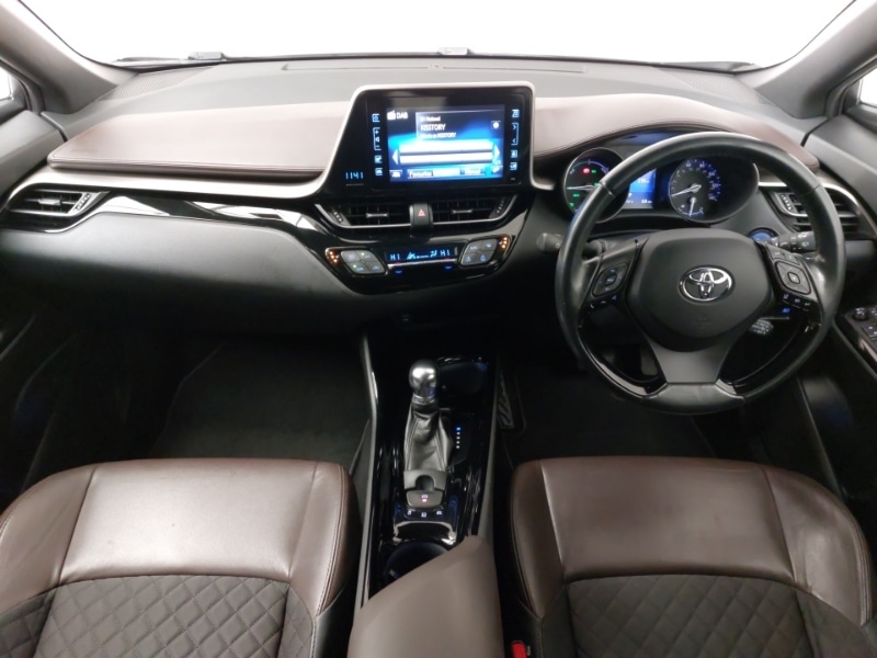 Used Toyota C-HR 2017 for sale - 77141820: Photo 2