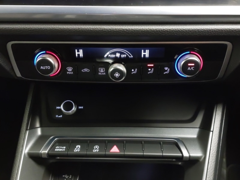 Used Audi Q3 2019 for sale - 76602638: Photo 15