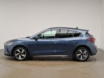 Used Ford Focus 2022 for sale - 76150881: Photo 4