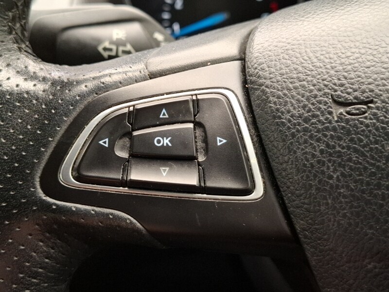 Used Ford Focus 2017 for sale - 76639091: Photo 18