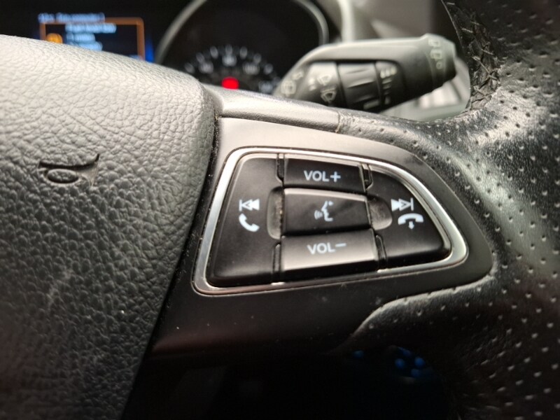 Used Ford Focus 2017 for sale - 76639091: Photo 19