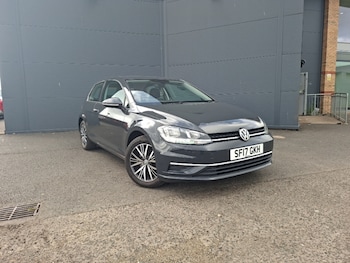 Used Volkswagen Golf 2017 for sale - 79343408: Photo