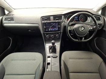 Used Volkswagen Golf 2017 for sale - 79343408: Photo