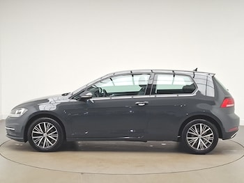 Used Volkswagen Golf 2017 for sale - 79343408: Photo