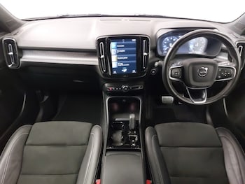 Used Volvo XC40 2021 for sale - 76506960: Photo