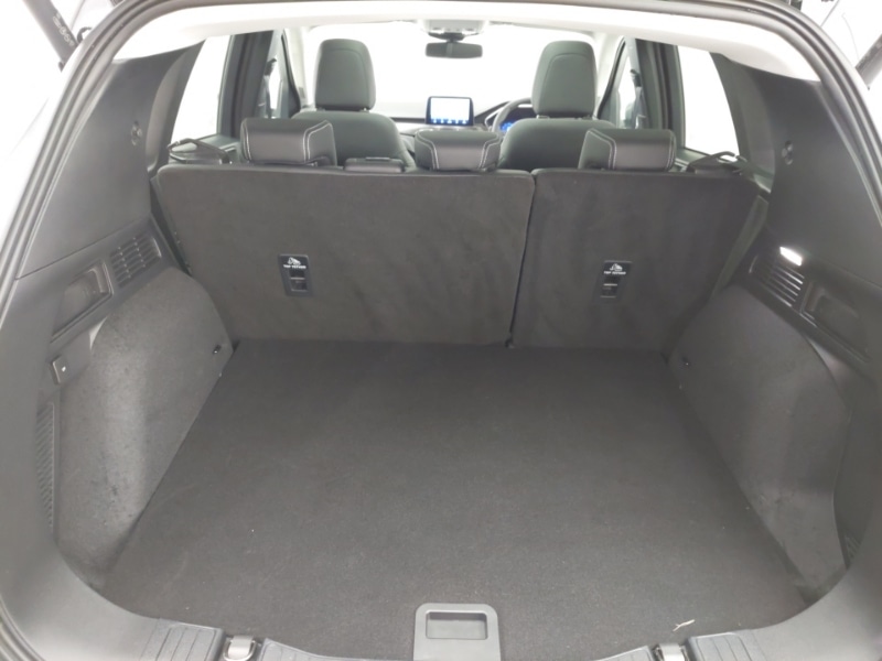 Used Ford Kuga 2024 for sale - 76418752: Photo 8